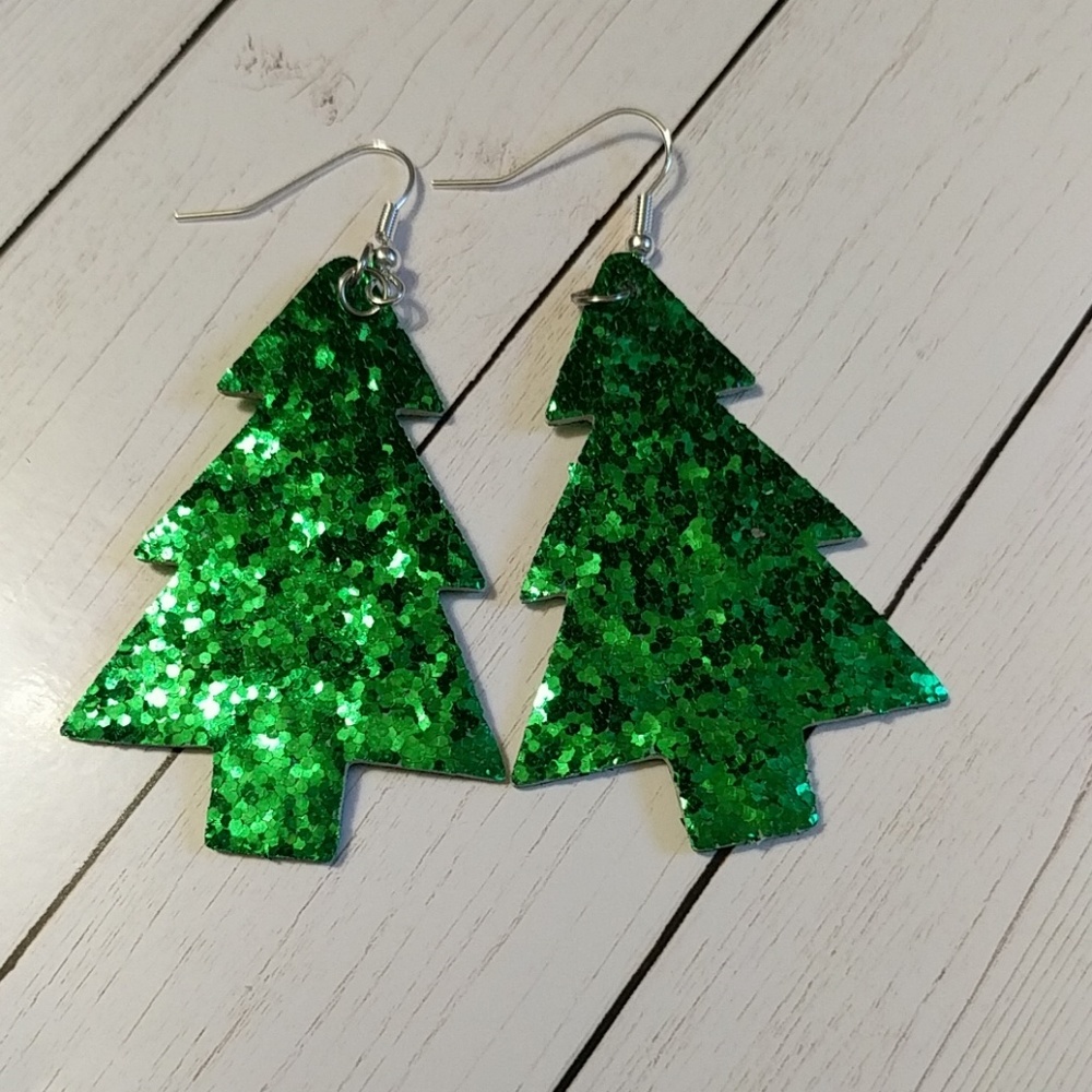 Christmas tree earrings